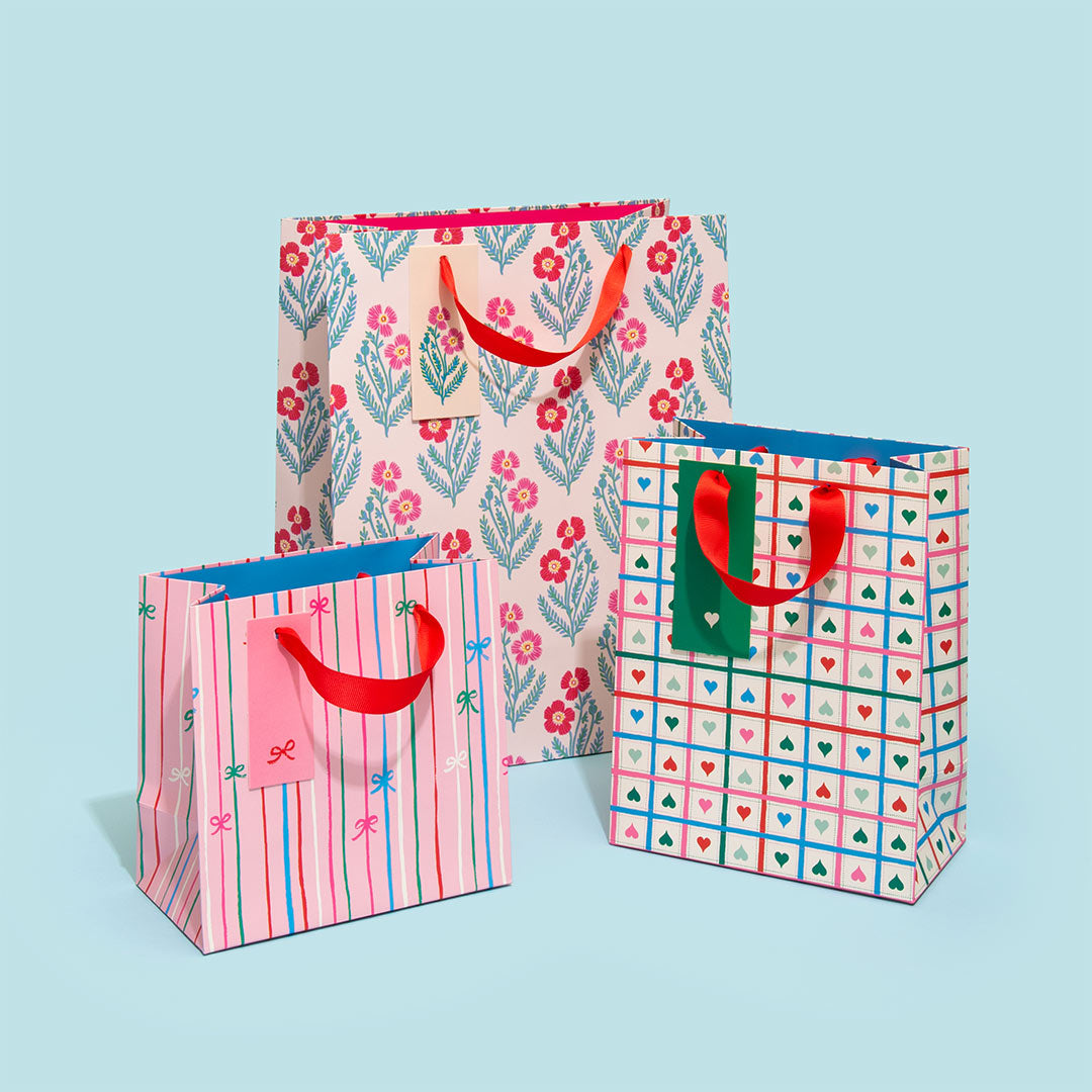Heart Grid Medium Gift Bag (12172)